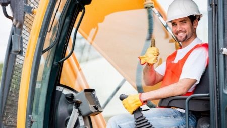 All about the profession of a crane operator