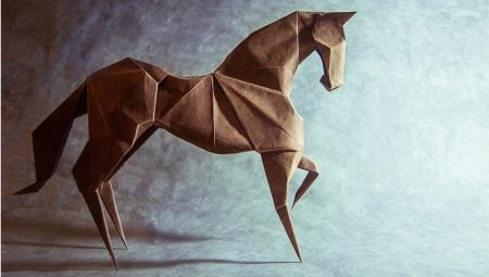 Как можно сделать оригами в виде лошади?