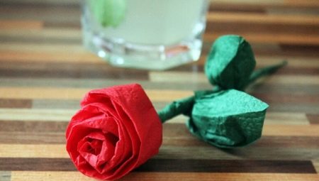 Как сделать розу из салфетки? 