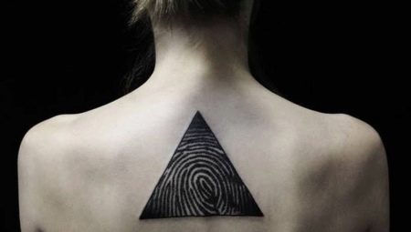 Обзор тату в виде пирамиды