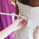 Как зашнуровать корсет на свадебном платье?