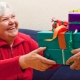 Что подарить на день рождения пожилому человеку?