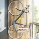 Особенности и способы хранения велосипеда на балконе