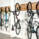 Крепления для велосипеда на стену: виды, советы по выбору и установке