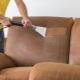 Как почистить диван от засаленности в домашних условиях?