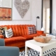 Оранжевые диваны в интерьере