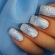 Зимний маникюр со снежинками на ногтях