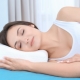 Как правильно спать на ортопедической подушке?