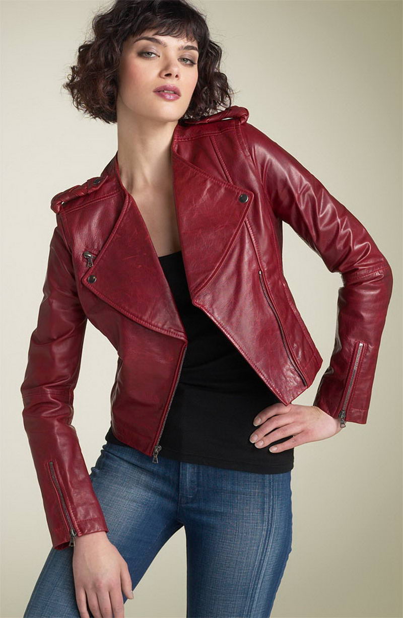 Модные кожаные куртки женские фото. Кожаная куртка. Кожанка женская. Модные кожаные куртки. Фасоны кожаных курток.