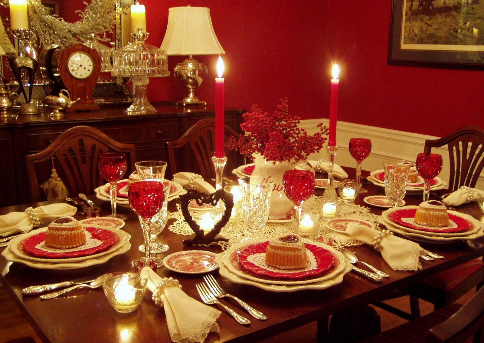 Красивый стол. Сервировка стола. Сервировка праздничного стола. Сервировка новогоднего стола. Красиво накрытый стол.