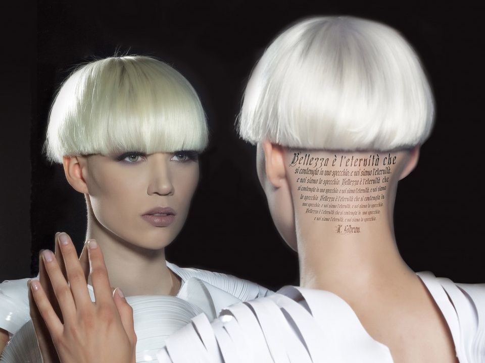 Стрижка дали. Bowl Cut стрижка женская. Стрижка горшок женская. Женская стрижка горшок шапочка. Горшок на ножке стрижка.