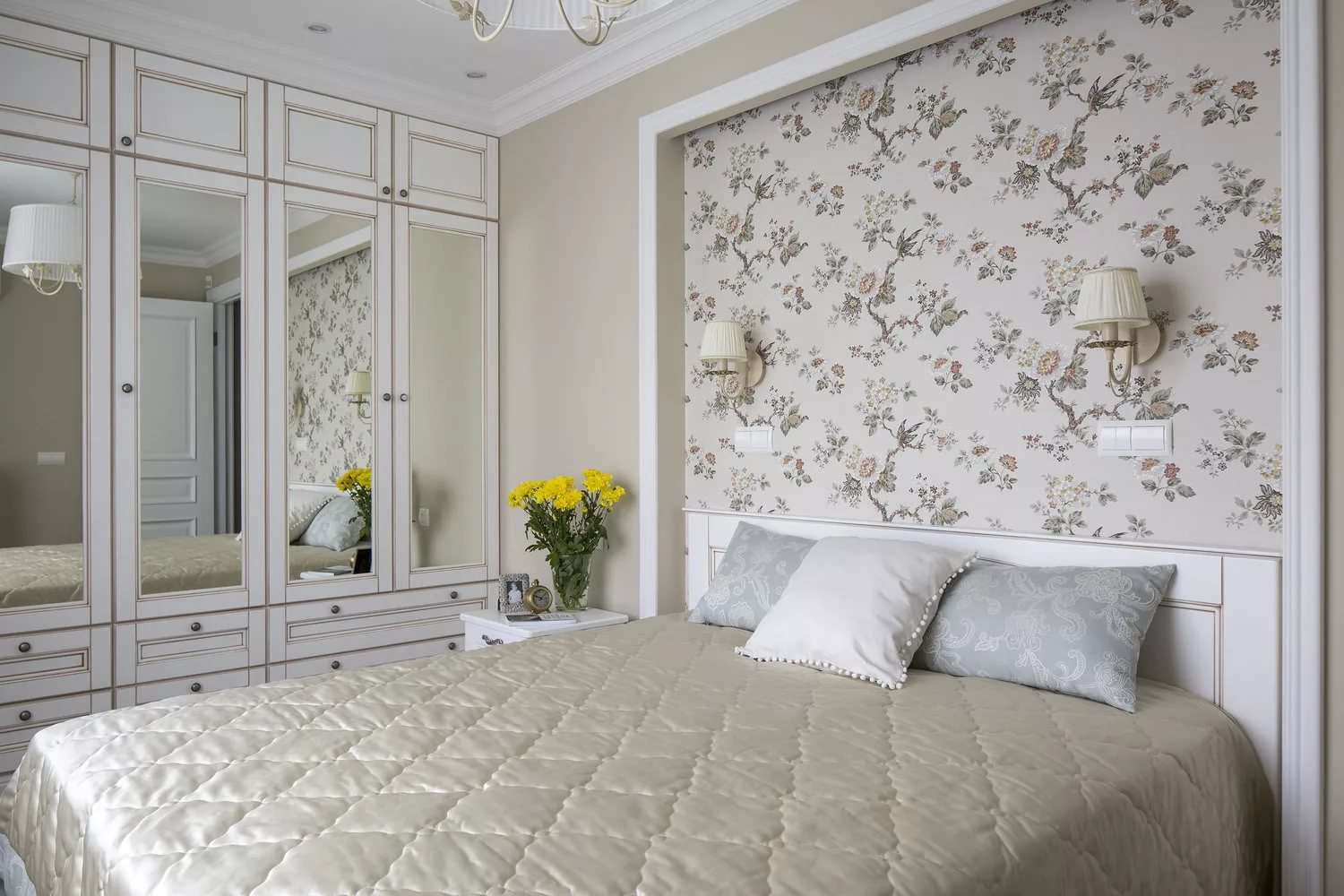 Фотообои в спальню 114 фото над кроватью и на стенах примеры дизайна интерьера маленькой комнаты розы какие выбрать по фэн-шуй