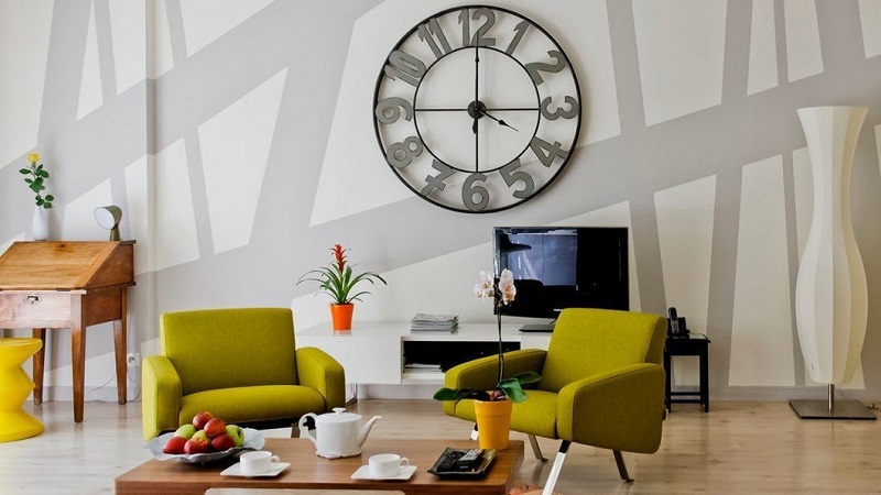 Большие настенные часы для гостиной - оригинальные идеи 37 фото красивые дизайнерские модели в интерьере