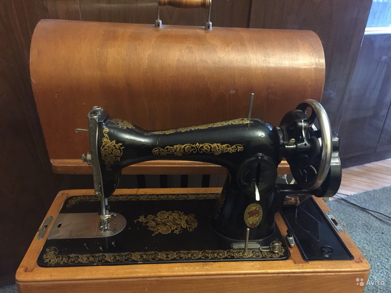 Швейная машинка Старая ручная