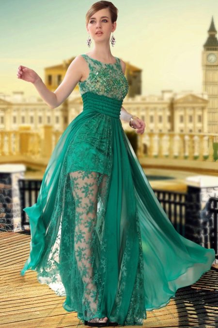 Зеленое вечернее платье