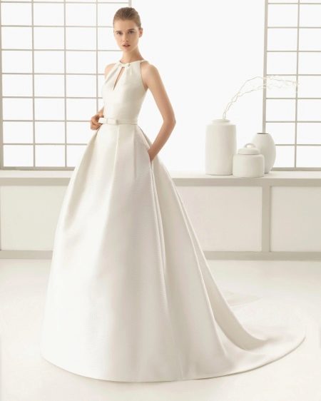 элегантное свадебное платье а-силуэта
