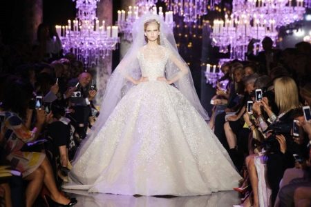 Свадебное платье от Elie Saab очень пышное