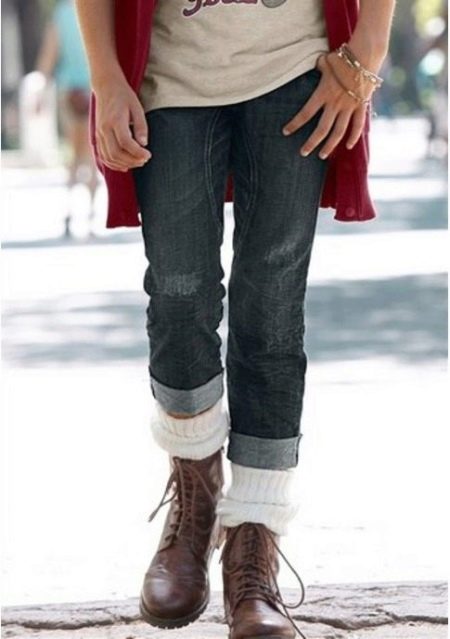 Как носить короткие джинсы зимой