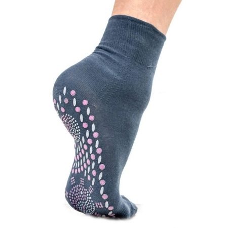 Как правильно стирать турмалиновые носки