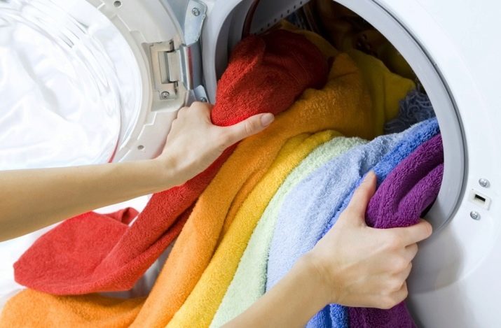 Можно ли стирать шерстяное платье в машинке