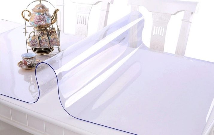 Пластиковое покрытие для столешницы кухонного стола