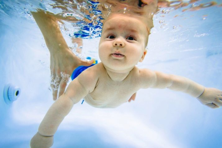 Какая температура должна быть в бассейне для ребенка
