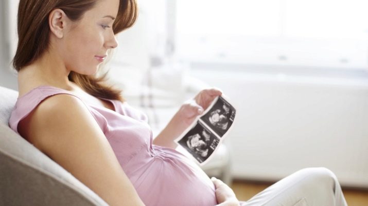 Почему ламинирование ресниц нельзя делать при беременности