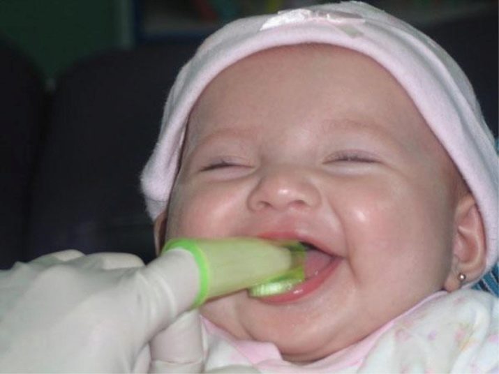 Силиконовая насадка для чистки зубов детям