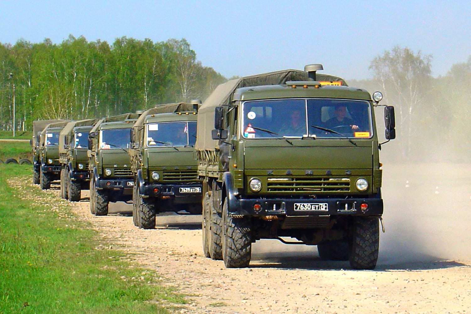 С днем военного автомобилиста